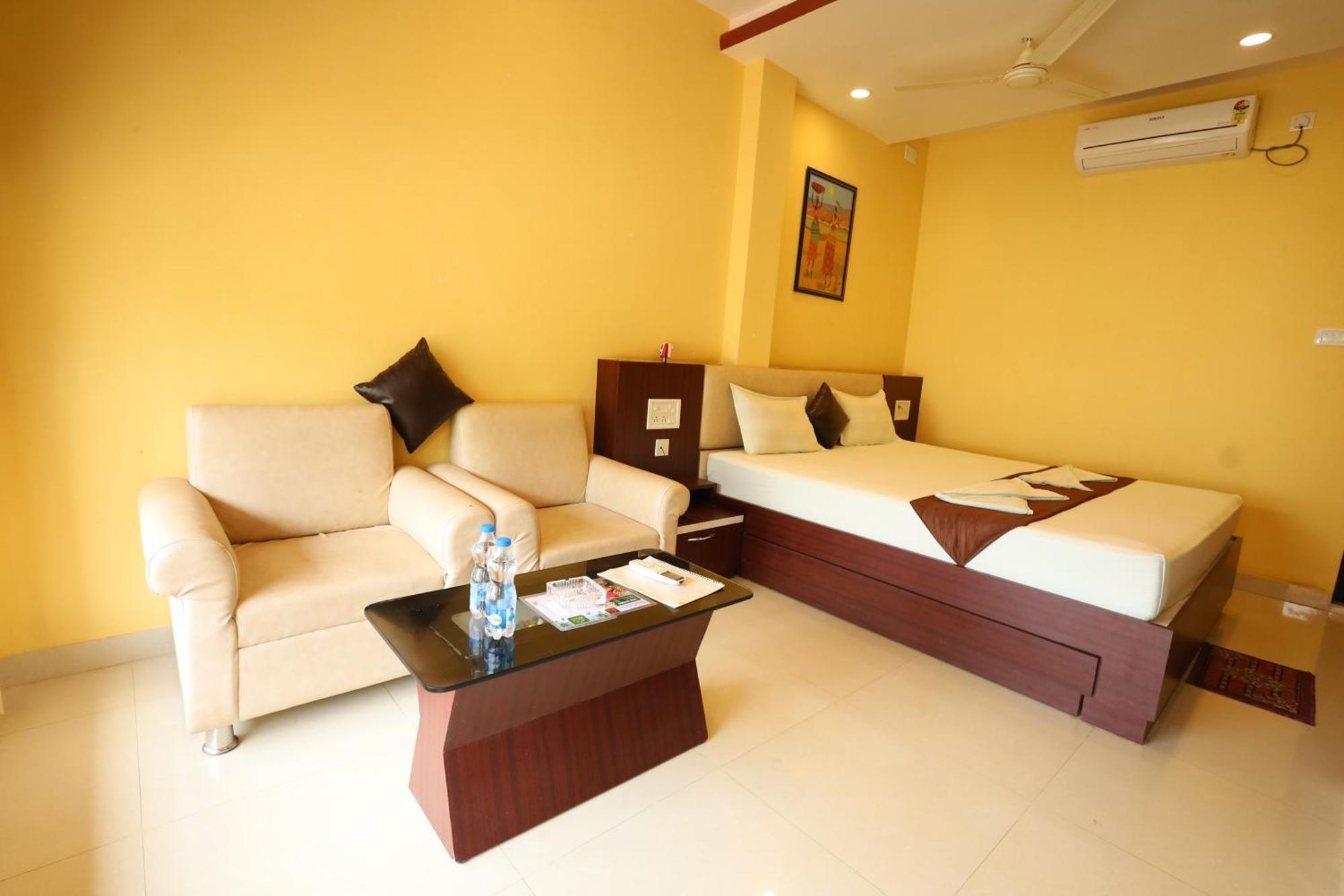 Golden View Resort And Restaurant Tajpur Esterno foto