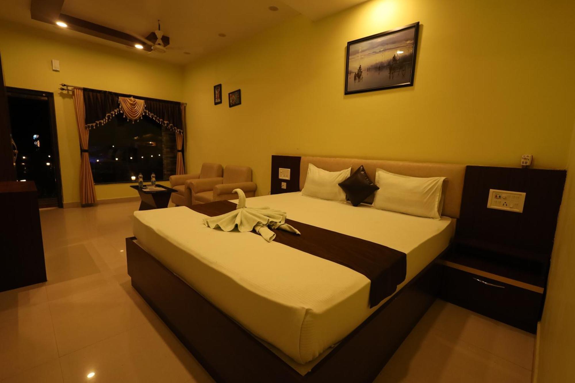 Golden View Resort And Restaurant Tajpur Esterno foto