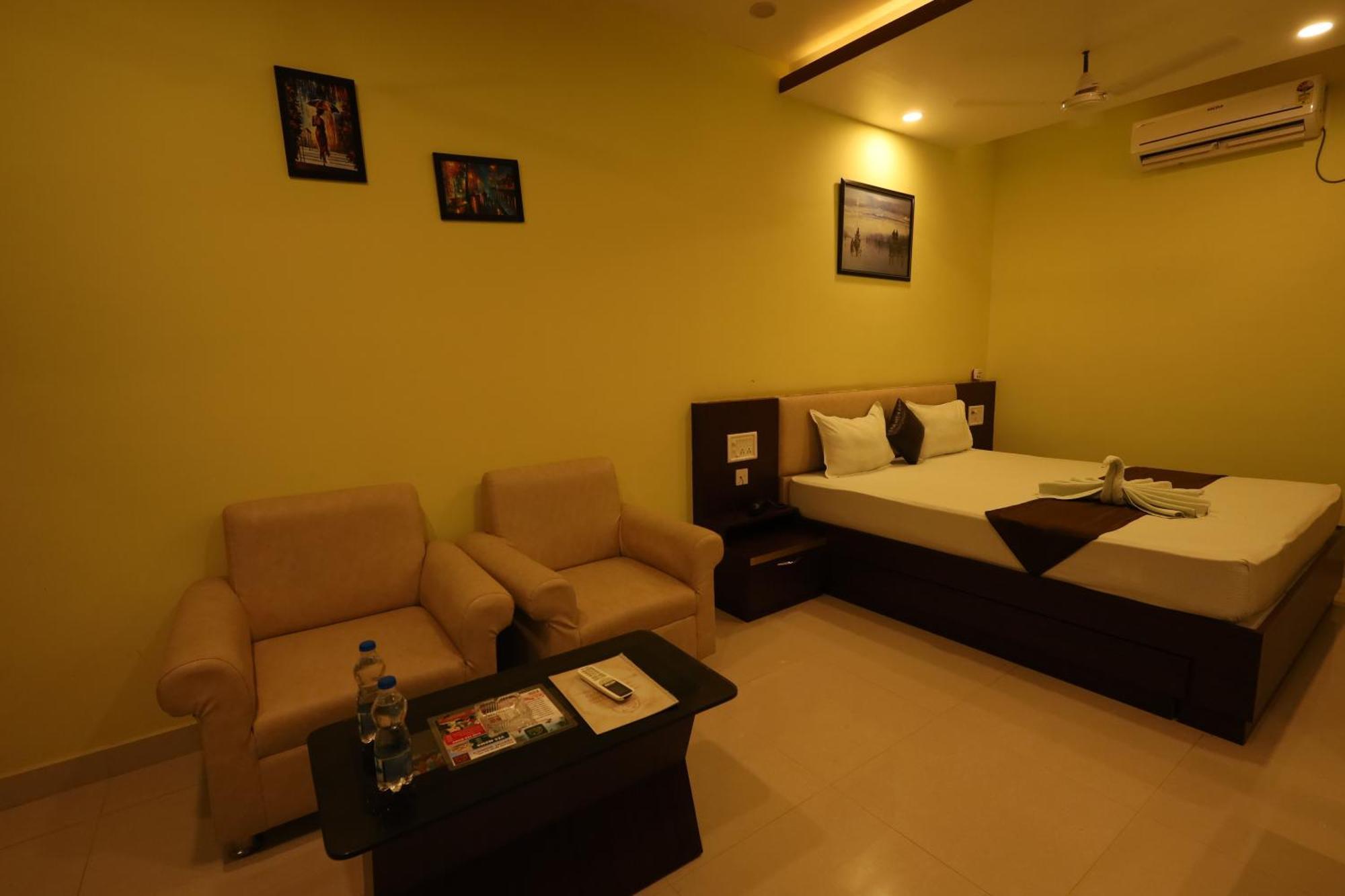 Golden View Resort And Restaurant Tajpur Esterno foto